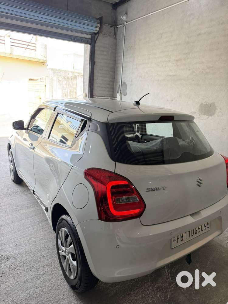 Maruti Suzuki Swift Vxi Optional, 2024, Petrol