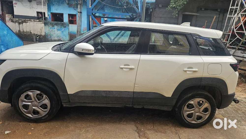 Maruti Suzuki Brezza 2024 Petrol 13500 Km Driven