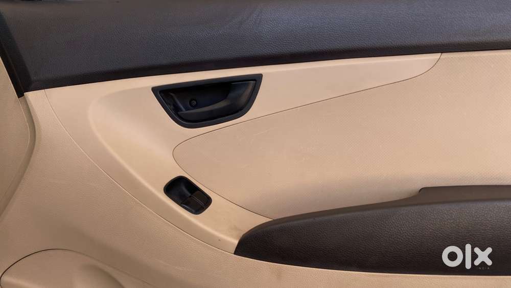 Hyundai Eon Era+ Se, 2017, Petrol