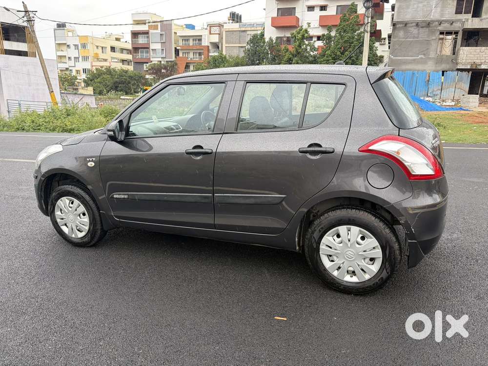 Maruti Suzuki Swift 1.2 Lxi (o), 2015, Petrol