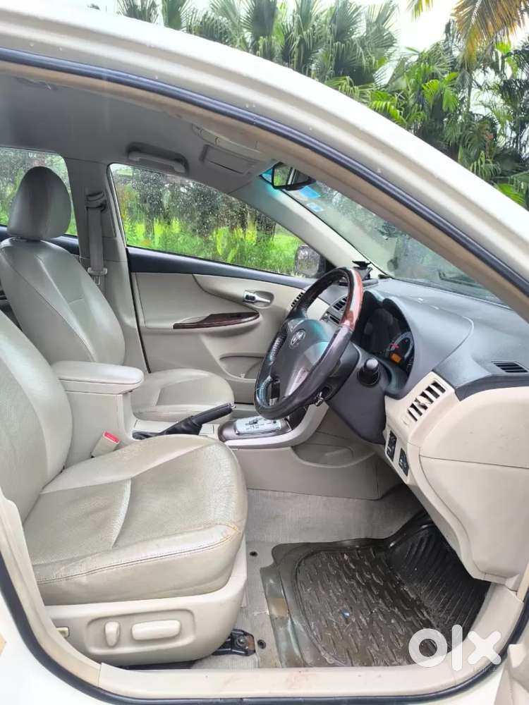 Toyota Corolla Altis, 2013, Petrol