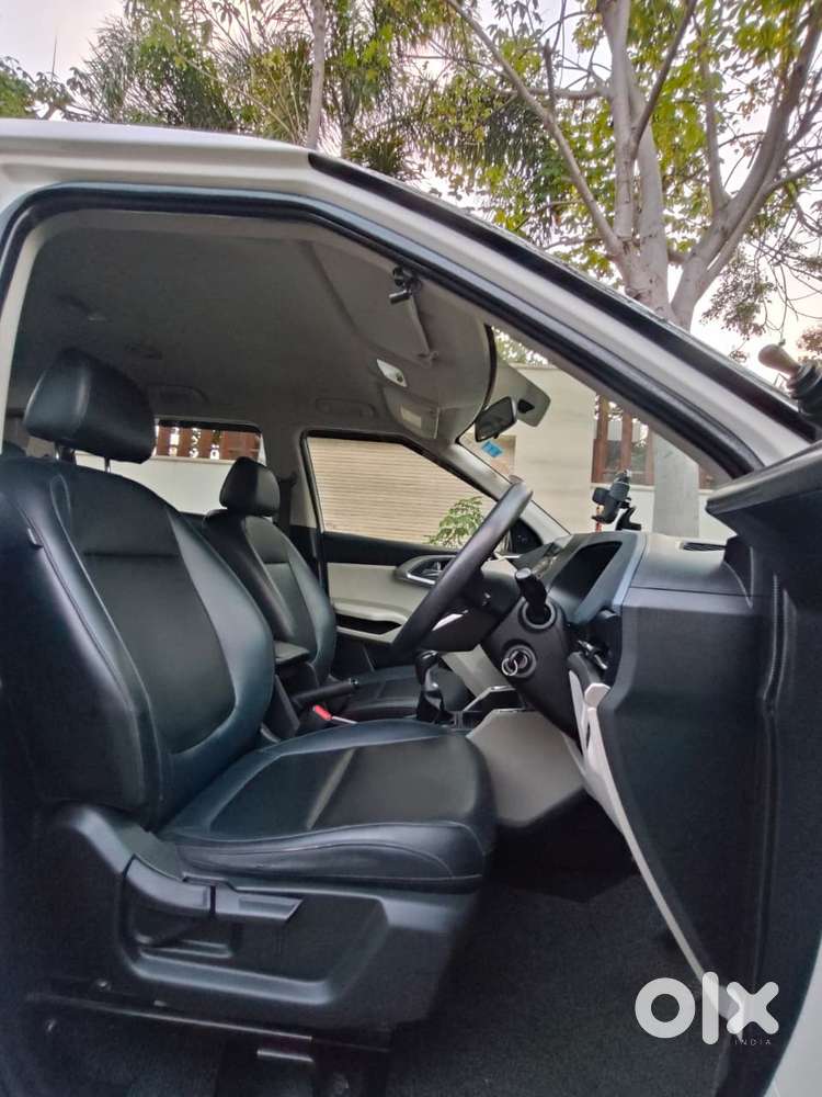 Kia Carens 1.5 Premium Diesel 7 Str Imt, 2023, Diesel