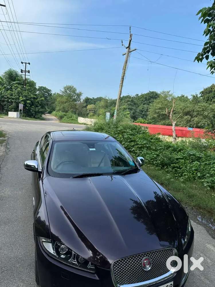 Jaguar Xf 2014 Diesel 30000 Km Driven
