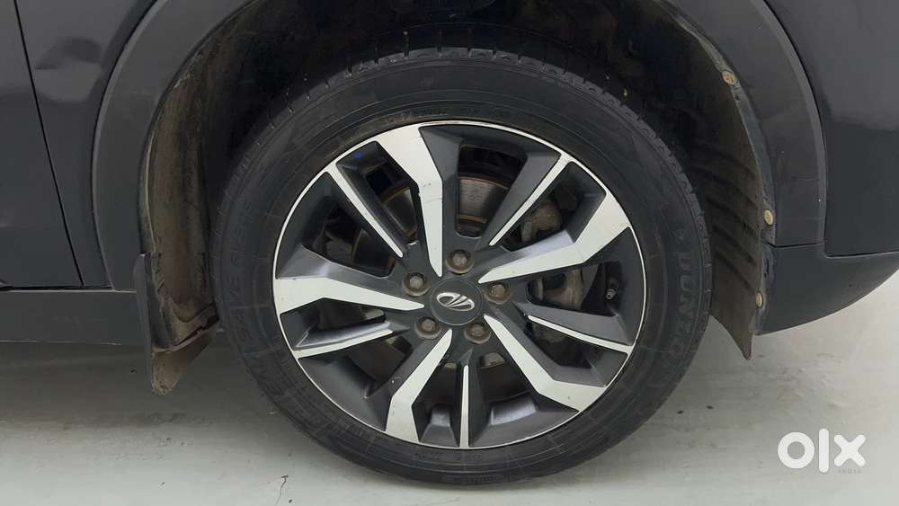 Mahindra Xuv300 W8 Option, 2019, Petrol