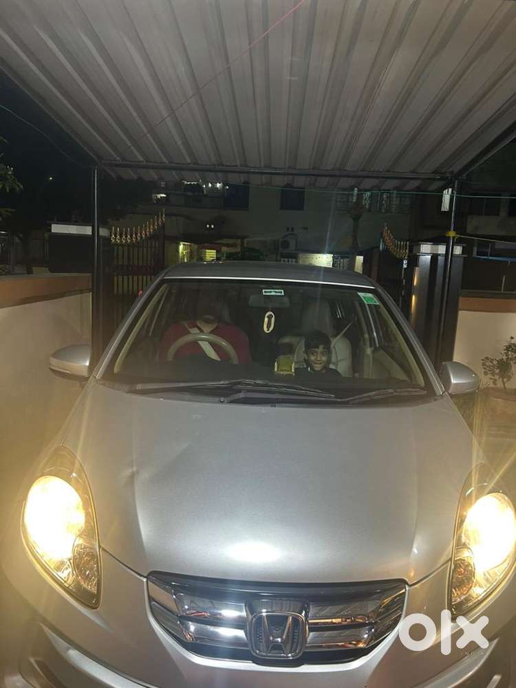 Honda Amaze 2015 Petrol Well Maintained