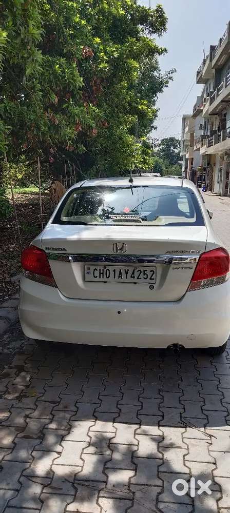 Honda Amaze 2014 Petrol Well Maintained