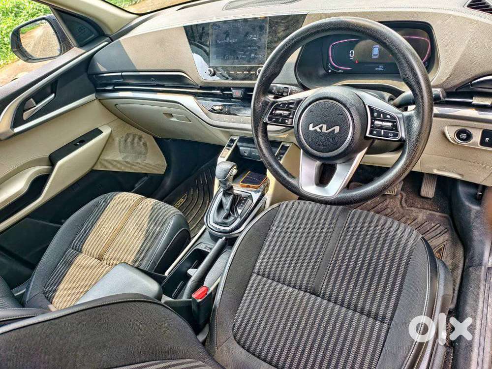 Kia Carens 1.4 Prestige Turbo 7 Str, 2022, Petrol