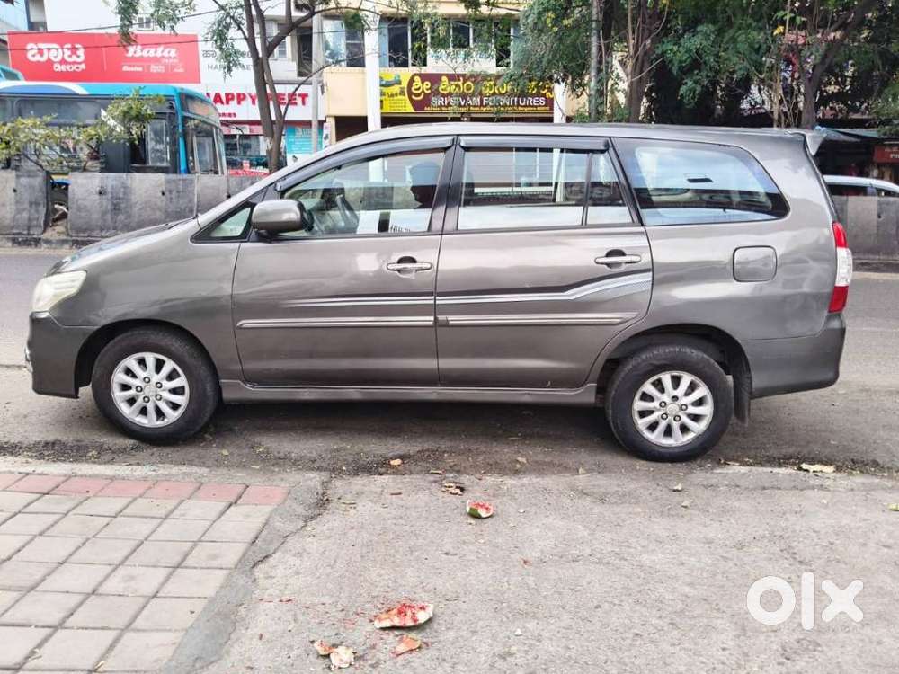 Toyota Innova 2.5 Vx (diesel) 8 Seater, 2012, Diesel