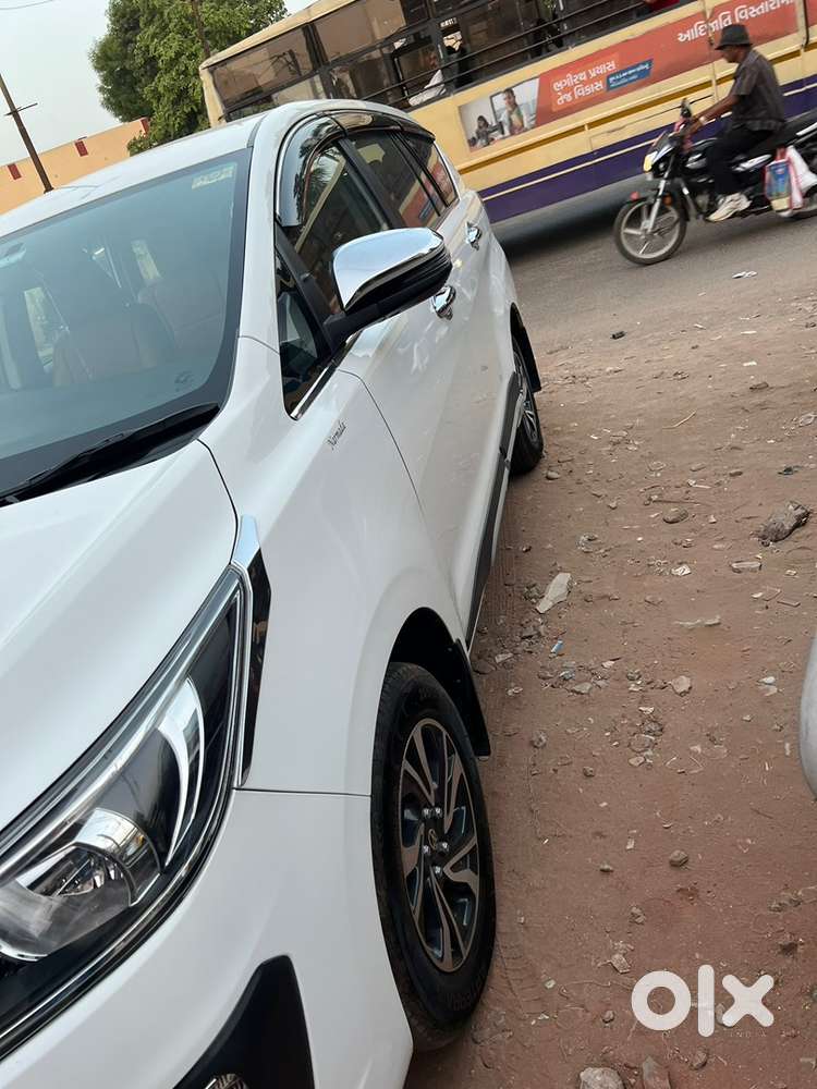 Toyota Innova 2021 Diesel Well Maintained
