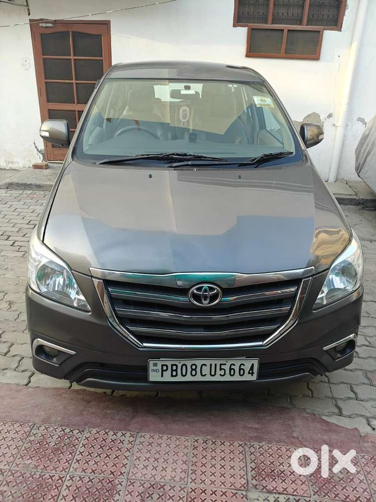 Toyota Innova Diesel 2014