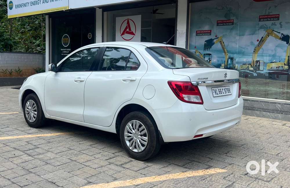 Maruti Suzuki Dzire 1.2 Vxi, 2022, Petrol