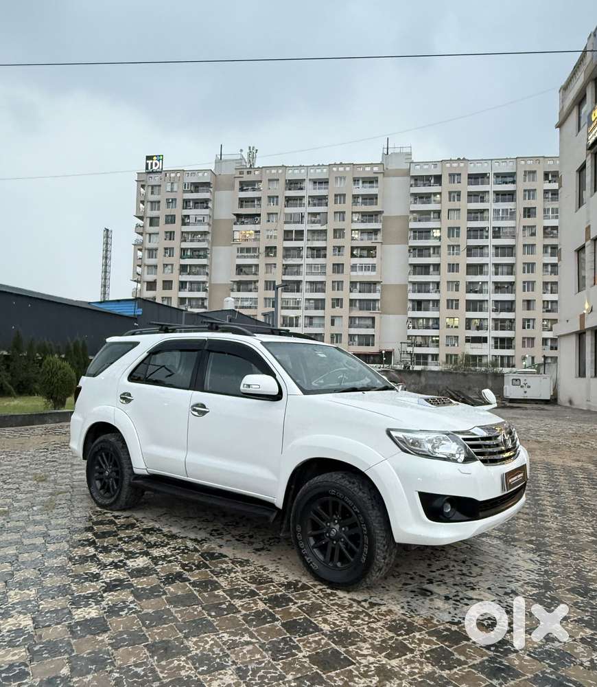 Toyota Fortuner 4x4 At, 2015, Diesel
