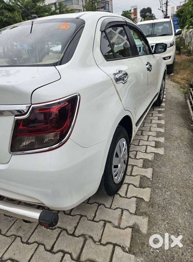 Maruti Suzuki Swift Dzire Vxi Optional, 2021, Petrol