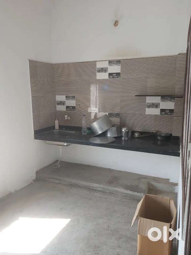 2 bhk room for rent