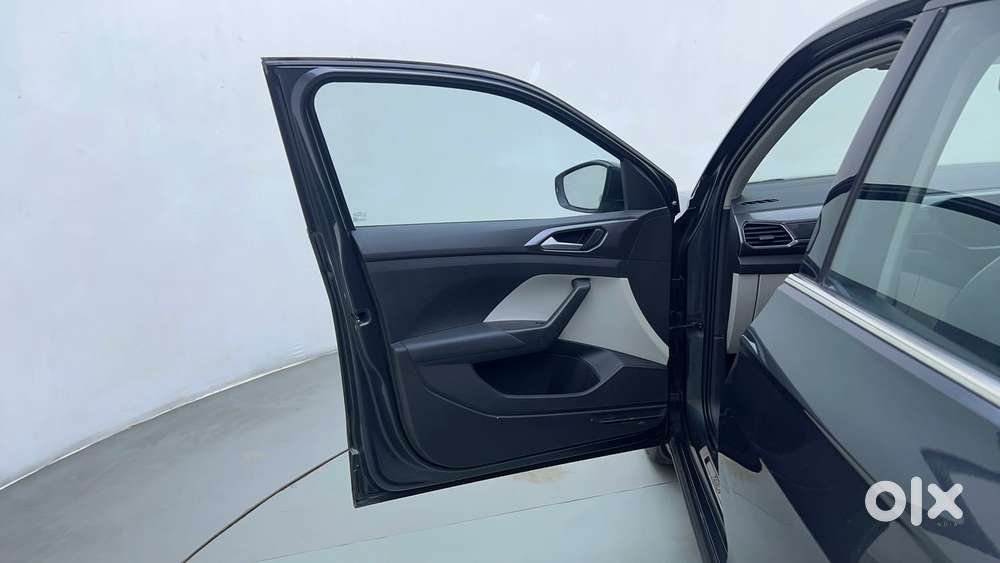 Volkswagen Taigun Topline 1.0 Tsi At (electric Seats), 2022, Petrol
