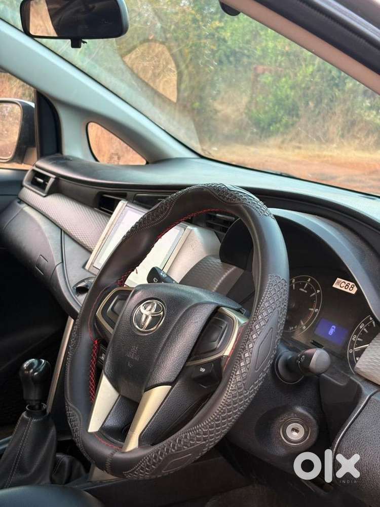 Toyota Innova Crysta 2017 Diesel Well Maintained