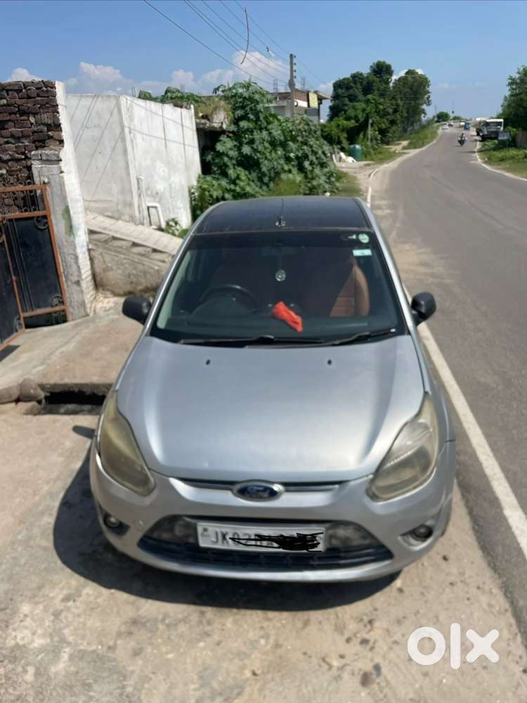 Ford Figo Petrol Manual 2013