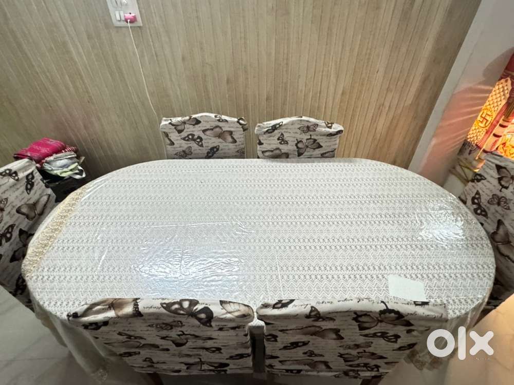 6 seater dining table