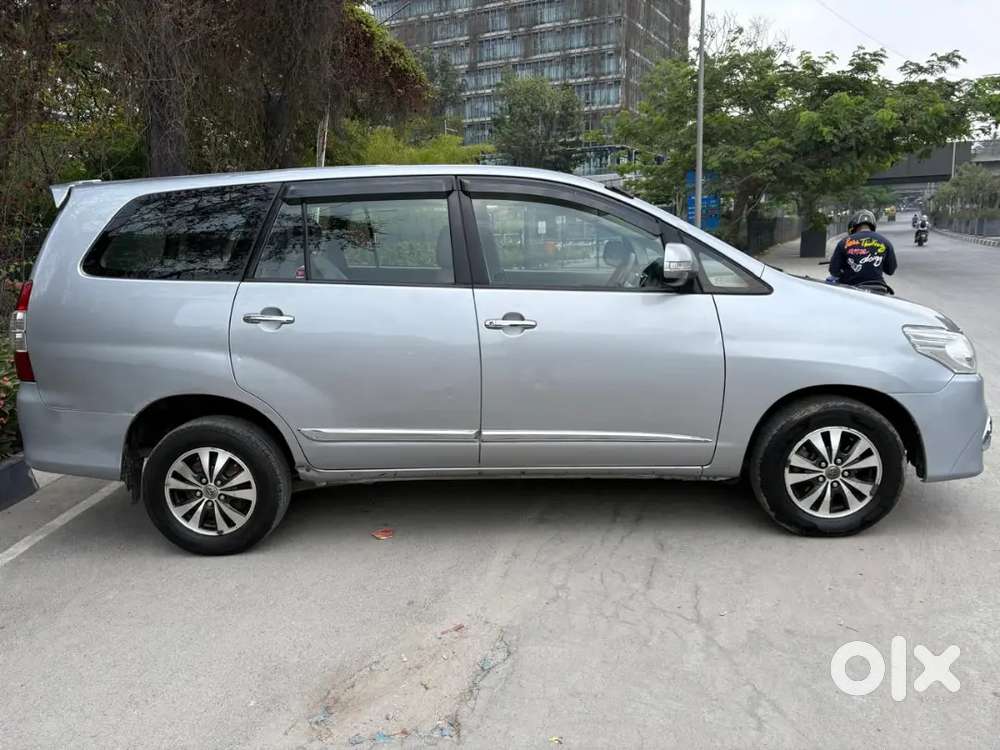 Toyota Innova 2015 Diesel Well Maintained