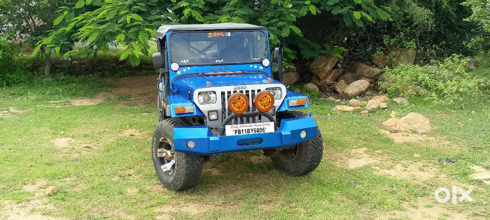 Mahindra Jeep