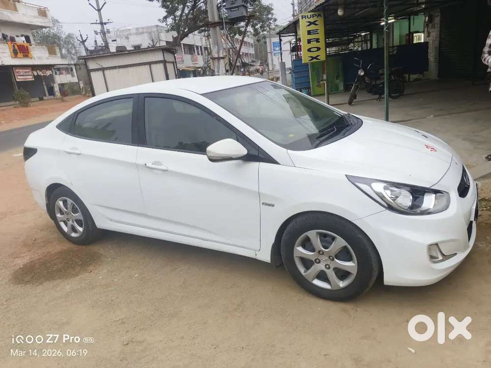 Hyundai Verna 1.6 Crdi Sx 2011