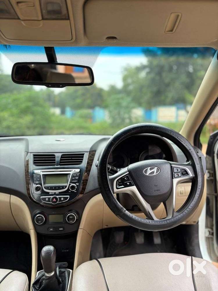 Hyundai Verna Crdi Vgt Sx 1.5, 2013, Diesel