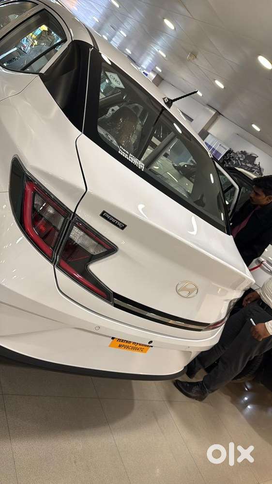 Hyundai Aura 2026 Cng & Hybrids 9000 Km Driven