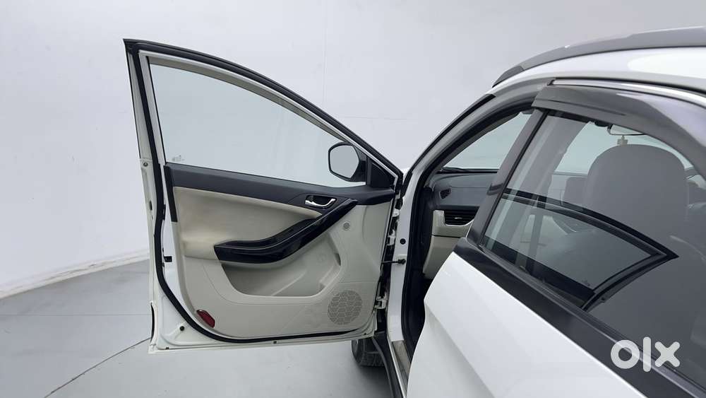 Tata Nexon 1.2 Revotron Xz Plus (s), 2023, Petrol