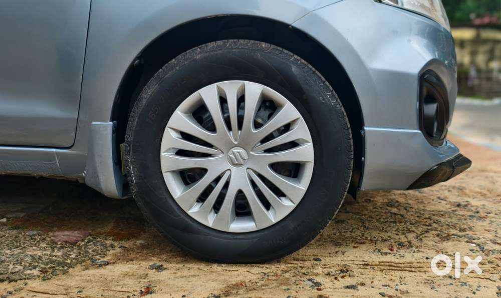 Maruti Suzuki Ertiga Vxi Abs Bs Iv, 2017, Petrol