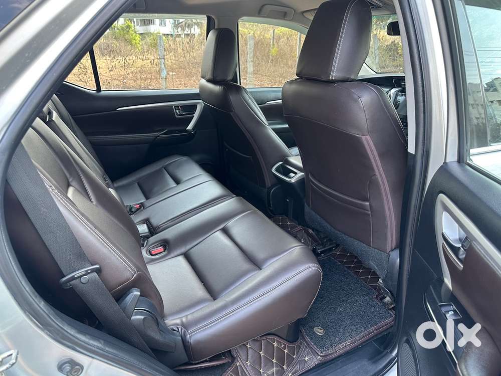 Toyota Fortuner 2018 Diesel 90000 Km Driven With Service Record