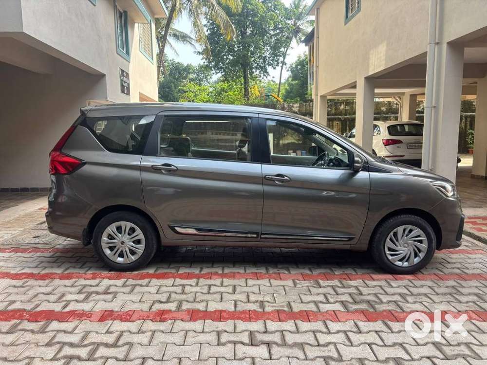 Maruti Suzuki Ertiga Vxi Shvs, 2019, Petrol