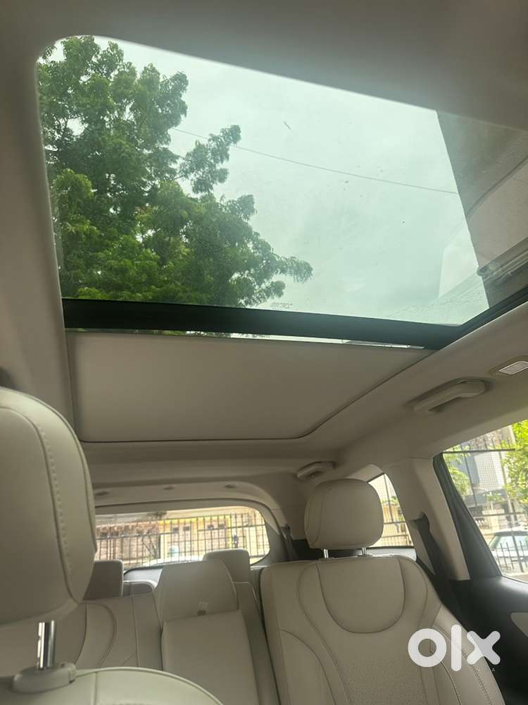 Mahindra Xuv700 Petrol 2022