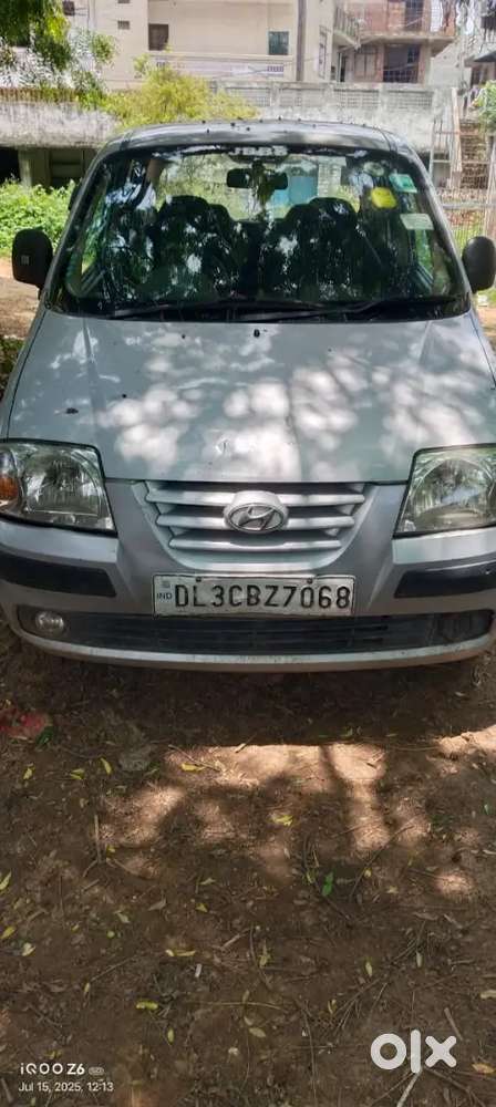 Hyundai Santro.  150000