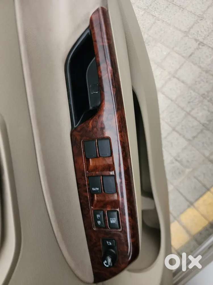 Maruti Suzuki Swift Dzire Zxi Petrol (2015) –well Maintained