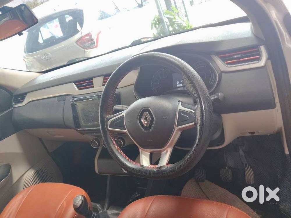 Renault Triber Rxz, 2019, Petrol