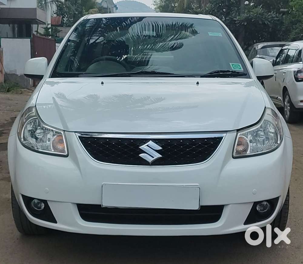 Maruti Suzuki Sx4 Zxi Mt Bsiv, 2011, Petrol