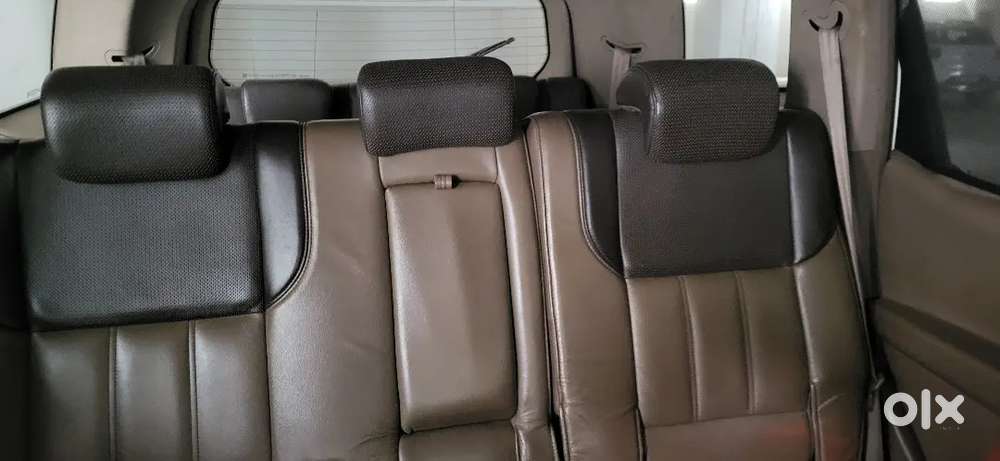 Mahindra Xuv500 2015 Diesel 98000 Km Pearl White Excellent