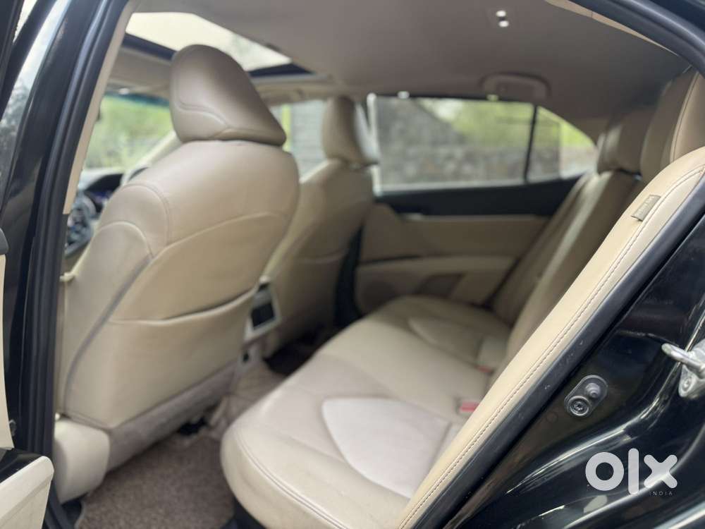 Toyota Camry Hybrid, 2021, Petrol
