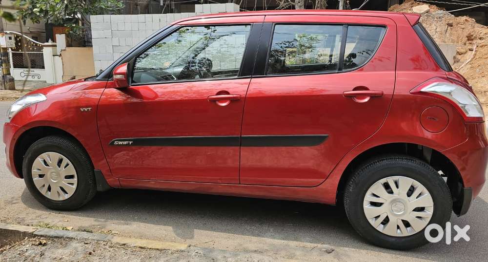 Maruti Suzuki Swift Vxi Abs Bsiv, 2014, Petrol
