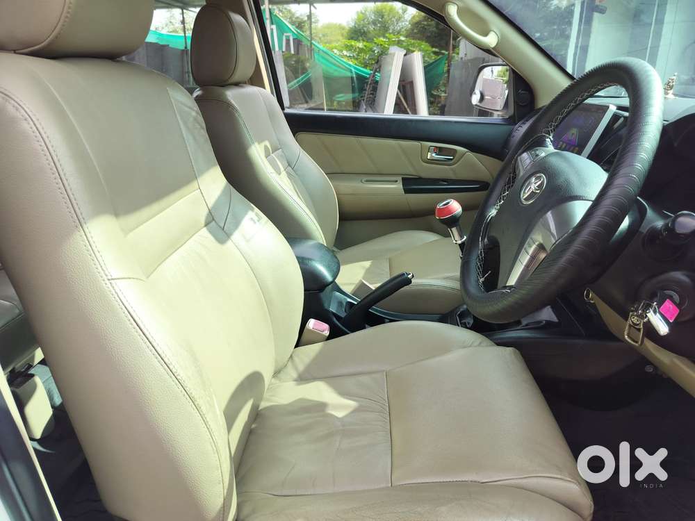 Toyota Fortuner 4x2 Manual, 2014, Diesel
