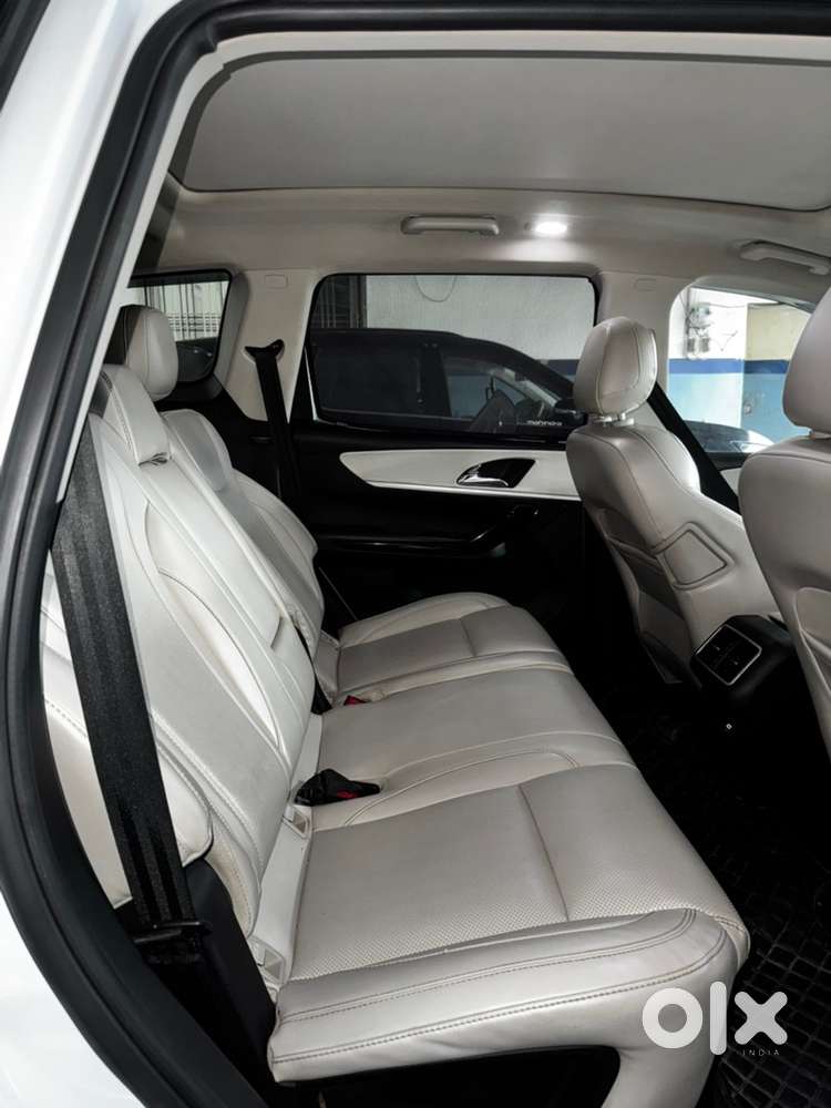 Mahindra Xuv700 Diesel Mt 2022