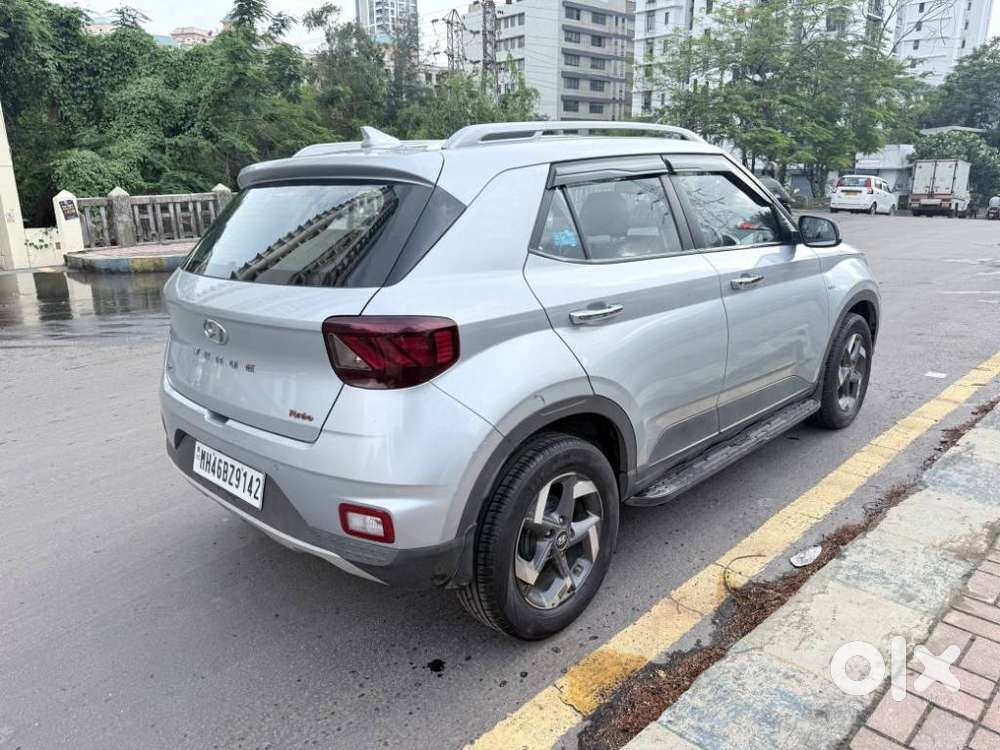 Hyundai Venue Sx+ At, 2022, Petrol