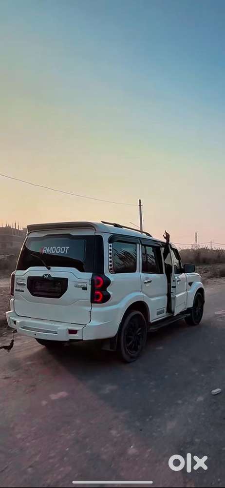 Mahindra Scorpio 2016 Diesel Well Maintained