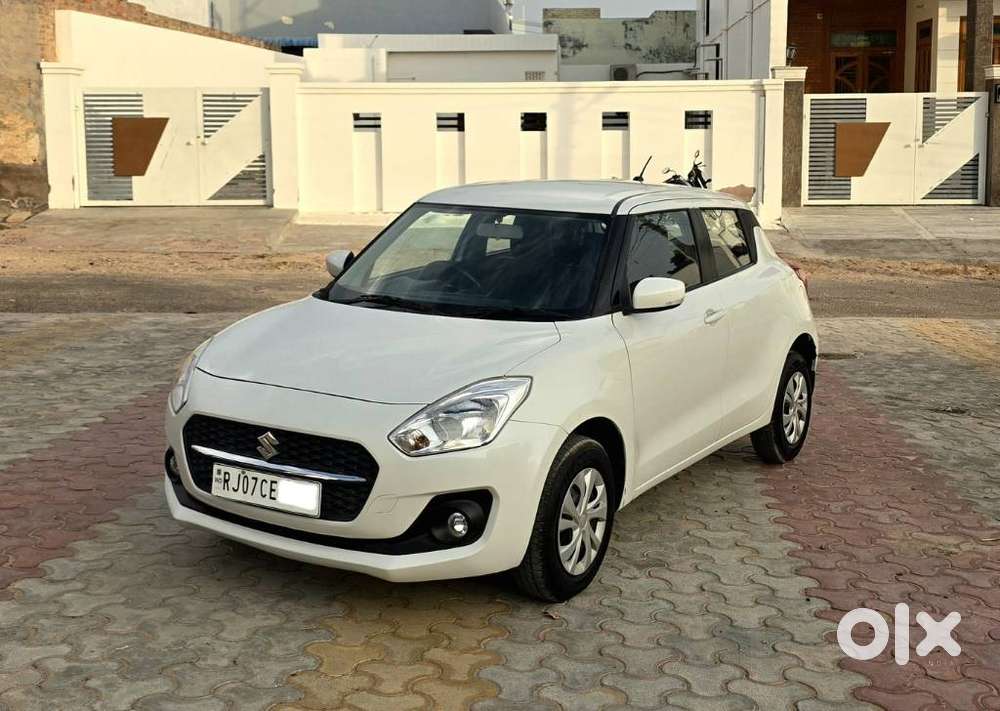 Maruti Suzuki Swift Vxi + Manual, 2023, Petrol