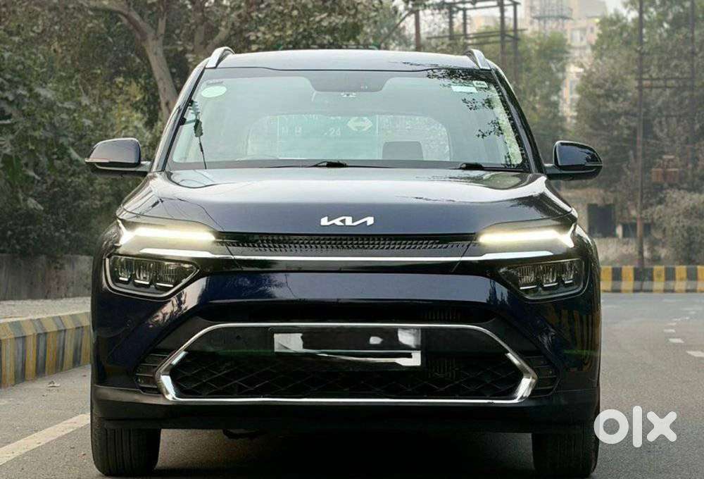 Kia Carens 2022 Petrol Good Condition