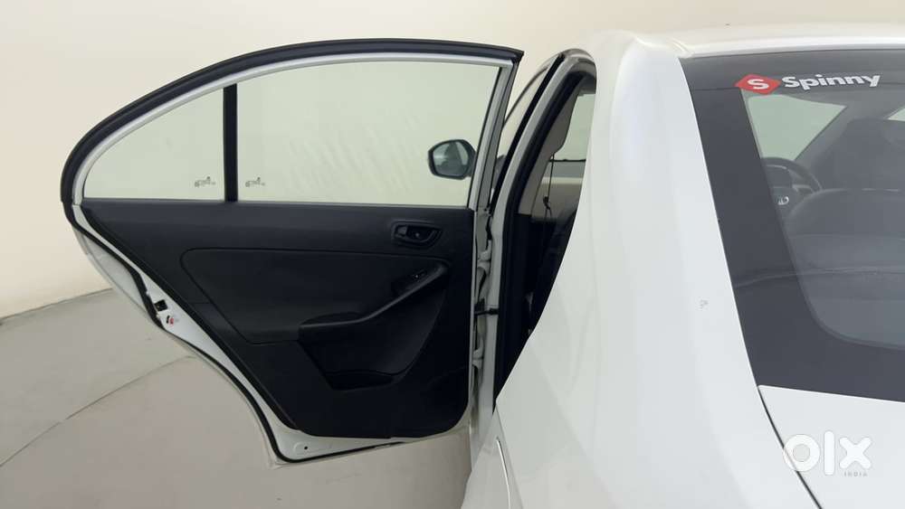 Tata Zest  Revotron 1.2t Xms, 2015, Petrol