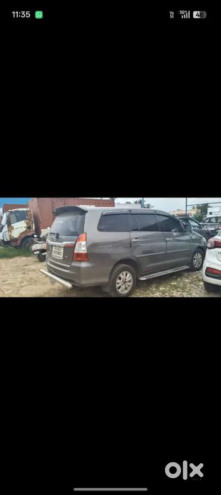 Toyota Innova 2011