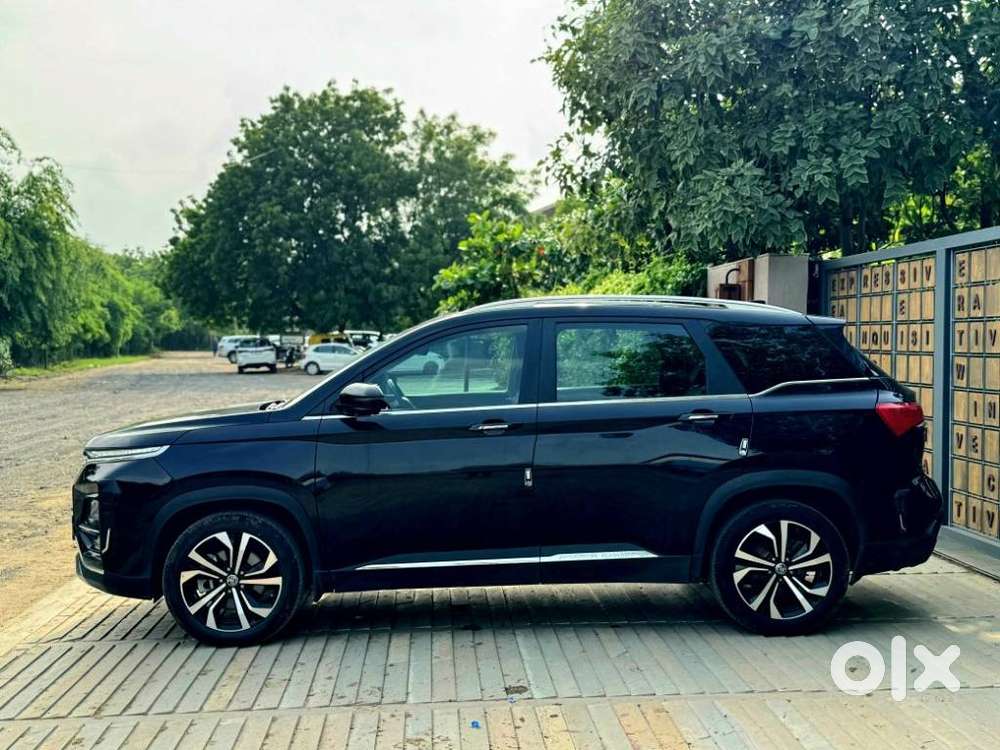 Mg Hector Plus Savvy Pro 1.5 Turbo Petrol Cvt 6 Str Dual Tone, 2023,..