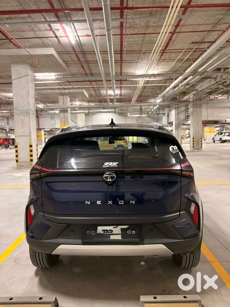 Tata Nexon Creative diesel AMT