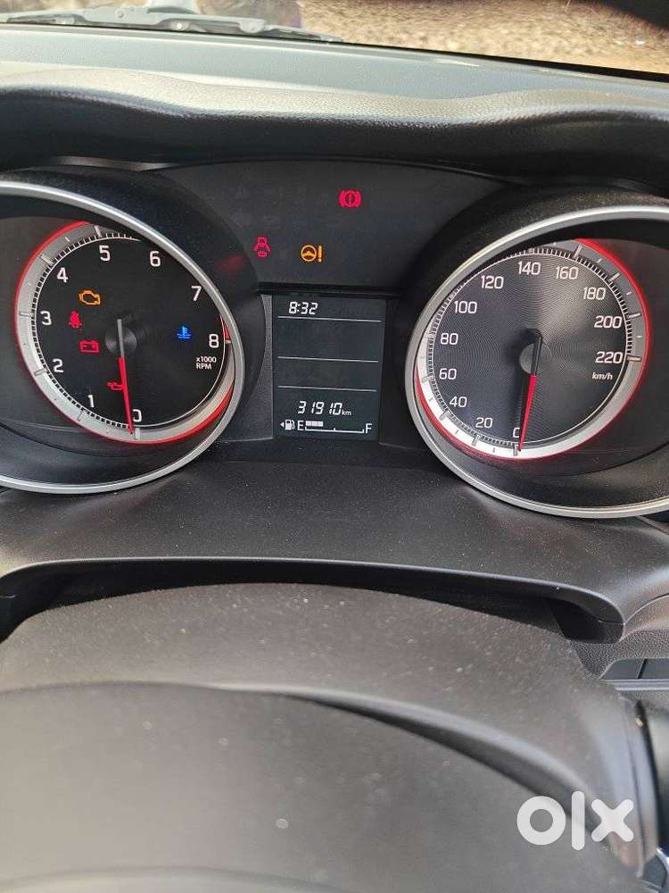 Maruti Suzuki Swift Vxi + Manual, 2023, Petrol